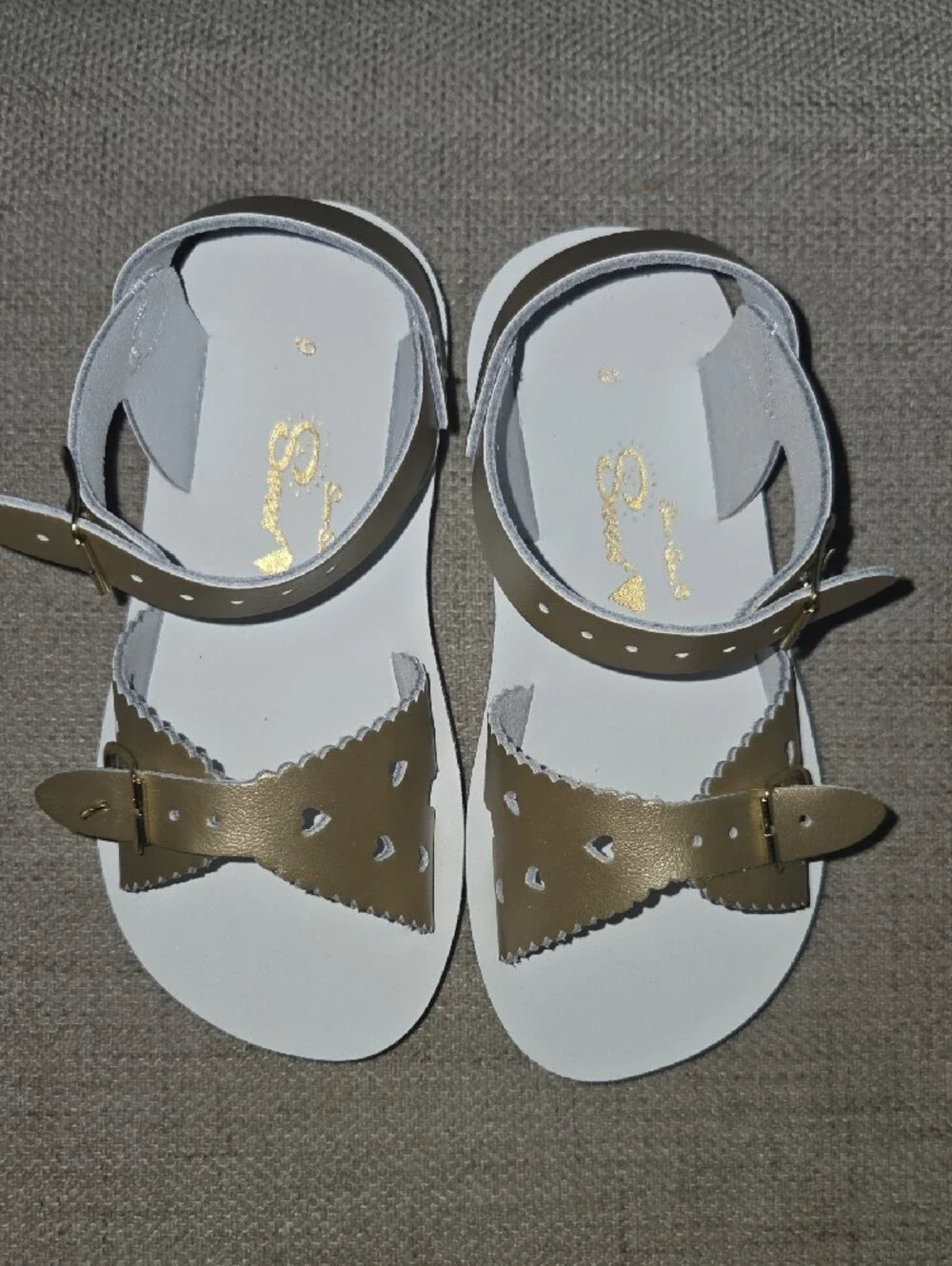 saltwater LUXE Girls Metallic Gold Heart Cutout Sandals
